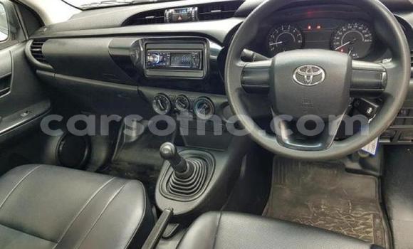 Buy Used Toyota Hilux White Car in Maseru in Maseru Buy Used Toyota Hilux White Car in Maseru in Maseru