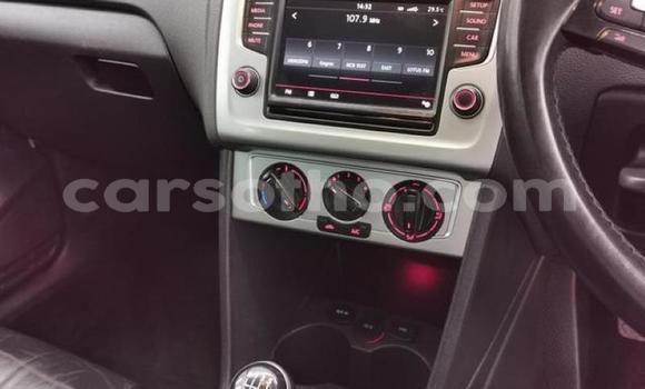 اشتري مستعمل Volkswagen Golf White سيارة في Hlotse في Leribe اشتري مستعمل Volkswagen Golf White سيارة في Hlotse في Leribe