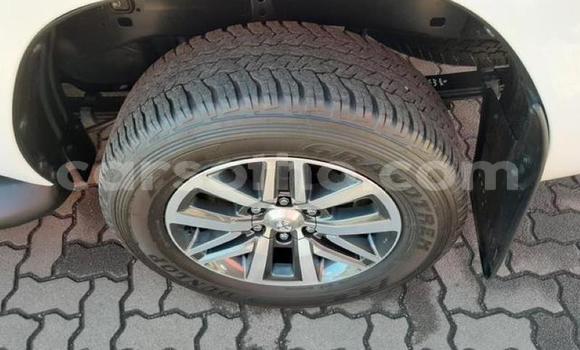 Acheter Occasion Voiture Toyota Hilux Blanc à Roma, Maseru Acheter Occasion Voiture Toyota Hilux Blanc à Roma, Maseru