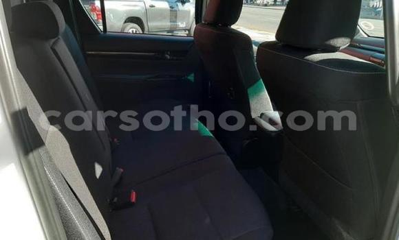 Acheter Occasion Voiture Toyota Hilux Blanc à Roma, Maseru Acheter Occasion Voiture Toyota Hilux Blanc à Roma, Maseru