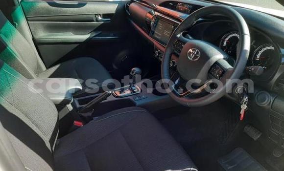 Acheter Occasion Voiture Toyota Hilux Blanc à Roma, Maseru Acheter Occasion Voiture Toyota Hilux Blanc à Roma, Maseru