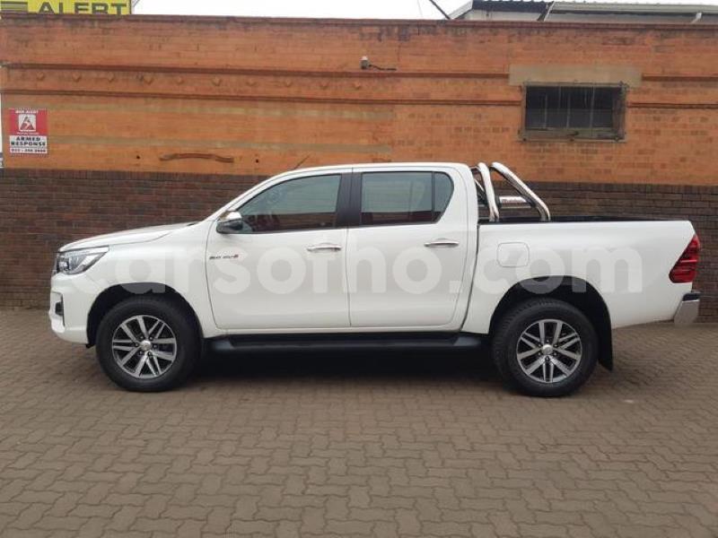 Big with watermark toyota hilux maseru roma 11918