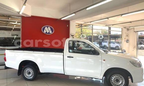 اشتري مستعمل Toyota Hilux White سيارة في Maseru في Maseru اشتري مستعمل Toyota Hilux White سيارة في Maseru في Maseru