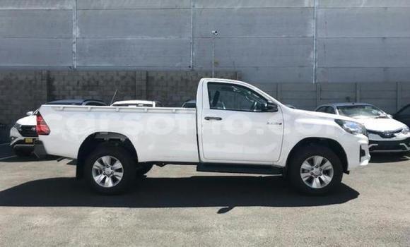 Acheter Occasion Voiture Toyota Hilux Blanc à Maseru, Maseru Acheter Occasion Voiture Toyota Hilux Blanc à Maseru, Maseru