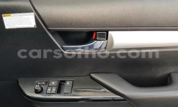 Acheter Occasion Voiture Toyota Hilux Blanc à Maputsoe, Leribe Acheter Occasion Voiture Toyota Hilux Blanc à Maputsoe, Leribe