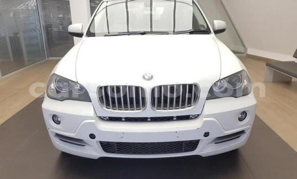 Sayi Na hannu BMW X5 White Mota in Maseru a Maseru Sayi Na hannu BMW X5 White Mota in Maseru a Maseru