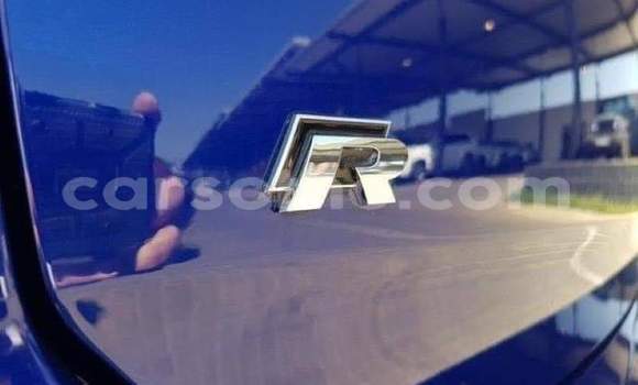 Sayi Na hannu Volkswagen Golf R Blue Mota in Thaba–Tseka a Mafeteng Sayi Na hannu Volkswagen Golf R Blue Mota in Thaba–Tseka a Mafeteng