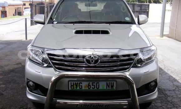 Acheter Occasion Voiture Toyota Fortuner Beige à Maseru, Maseru Acheter Occasion Voiture Toyota Fortuner Beige à Maseru, Maseru