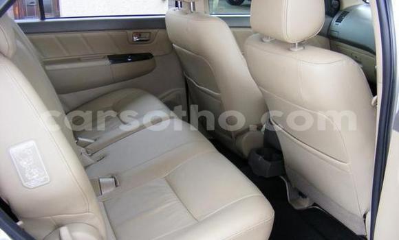 Acheter Occasion Voiture Toyota Fortuner Beige à Maseru, Maseru Acheter Occasion Voiture Toyota Fortuner Beige à Maseru, Maseru