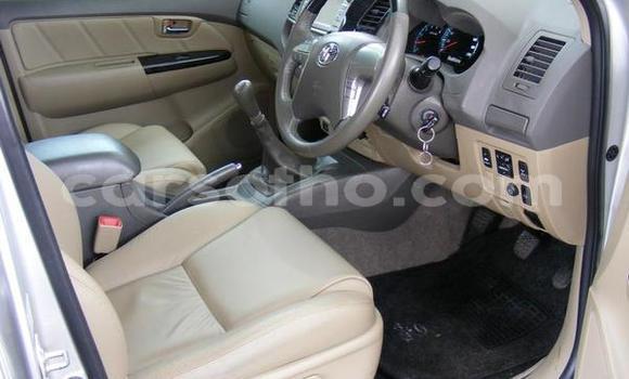 Acheter Occasion Voiture Toyota Fortuner Beige à Maseru, Maseru Acheter Occasion Voiture Toyota Fortuner Beige à Maseru, Maseru