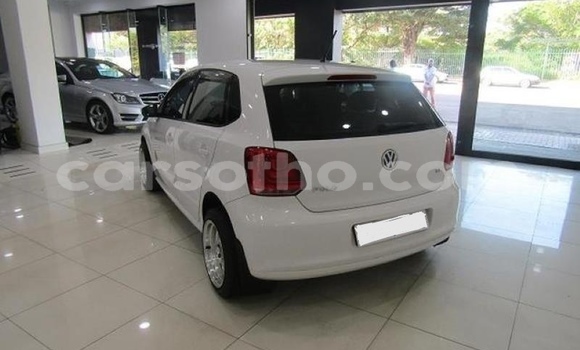 Buy Used Volkswagen Polo White Car in Hlotse in Leribe Buy Used Volkswagen Polo White Car in Hlotse in Leribe