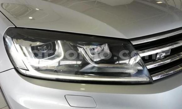 Sayi Na hannu Volkswagen Touareg Silver Mota in Roma a Maseru Sayi Na hannu Volkswagen Touareg Silver Mota in Roma a Maseru