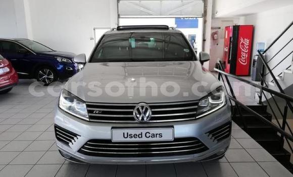 Sayi Na hannu Volkswagen Touareg Silver Mota in Roma a Maseru Sayi Na hannu Volkswagen Touareg Silver Mota in Roma a Maseru