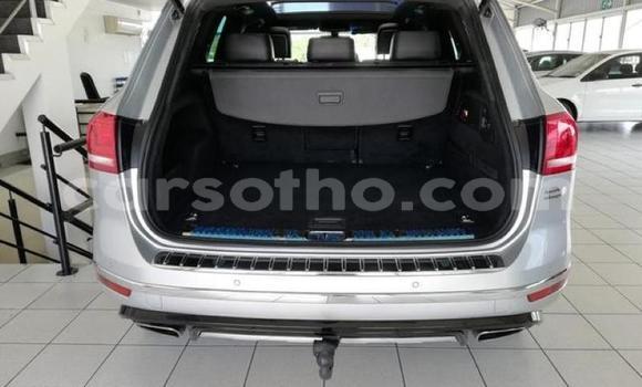 Sayi Na hannu Volkswagen Touareg Silver Mota in Roma a Maseru Sayi Na hannu Volkswagen Touareg Silver Mota in Roma a Maseru