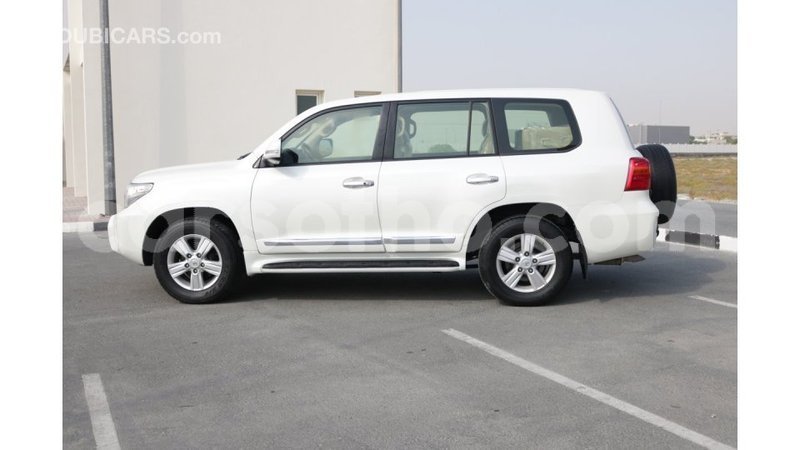 Big with watermark toyota land cruiser maseru import dubai 11954