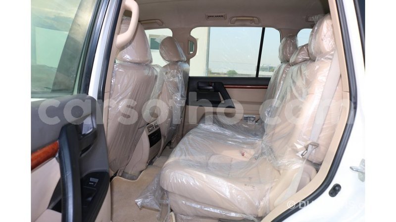 Big with watermark toyota land cruiser maseru import dubai 11954