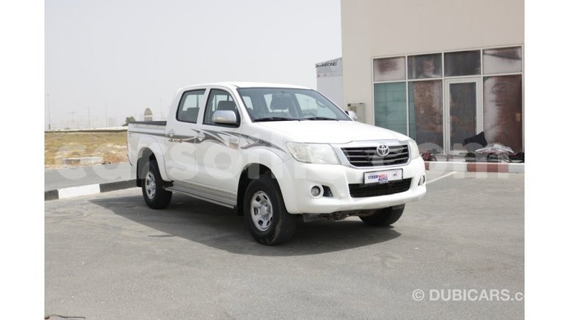 Big with watermark toyota hilux maseru import dubai 11956