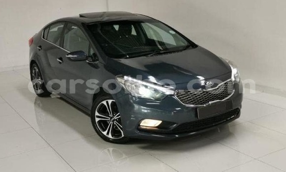 Buy Used Kia Cerato Beige Car in Maputsoe in Leribe Buy Used Kia Cerato Beige Car in Maputsoe in Leribe