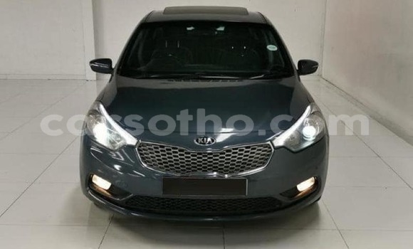 Buy Used Kia Cerato Beige Car in Maputsoe in Leribe Buy Used Kia Cerato Beige Car in Maputsoe in Leribe