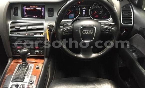 Buy Used Audi Q7 White Car in Maputsoa in Leribe Buy Used Audi Q7 White Car in Maputsoa in Leribe