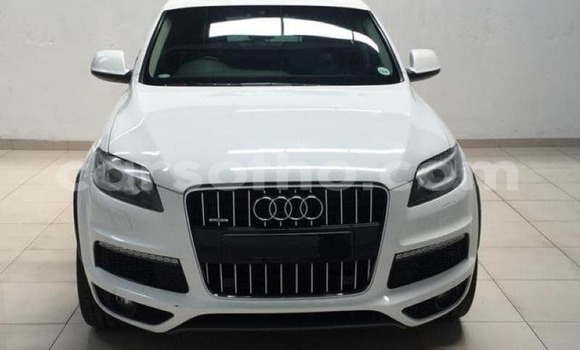 Buy Used Audi Q7 White Car in Maputsoa in Leribe Buy Used Audi Q7 White Car in Maputsoa in Leribe