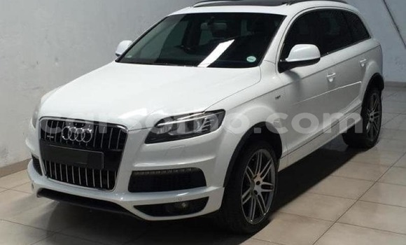 Buy Used Audi Q7 White Car in Maputsoa in Leribe Buy Used Audi Q7 White Car in Maputsoa in Leribe