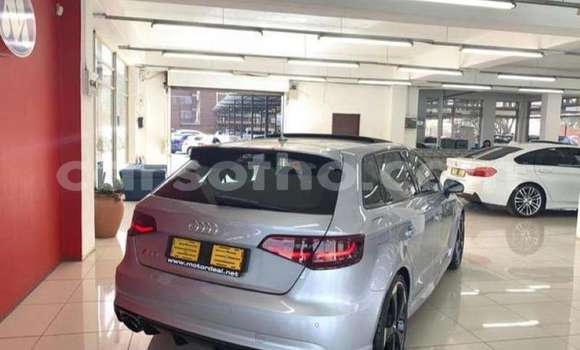 Acheter Occasion Voiture Audi RS3 Gris à Maseru, Maseru Acheter Occasion Voiture Audi RS3 Gris à Maseru, Maseru