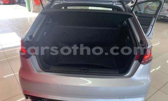 Acheter Occasion Voiture Audi RS3 Gris à Maseru, Maseru Acheter Occasion Voiture Audi RS3 Gris à Maseru, Maseru