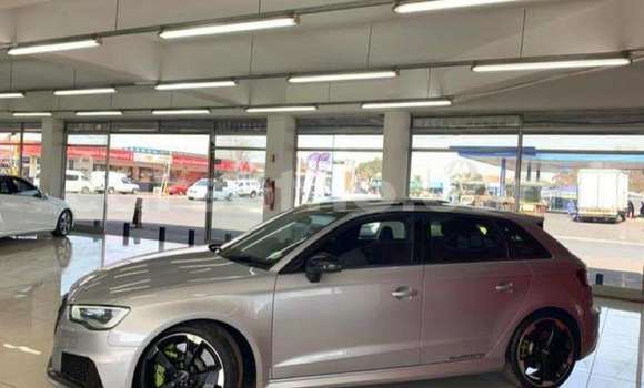 Acheter Occasion Voiture Audi RS3 Gris à Maseru, Maseru Acheter Occasion Voiture Audi RS3 Gris à Maseru, Maseru