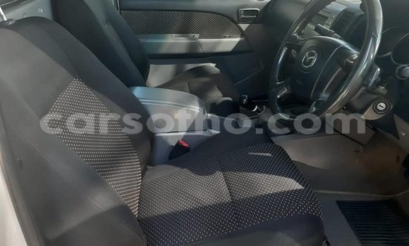Sayi Na hannu Mazda BT-50 White Mota in Maputsoe a Leribe Sayi Na hannu Mazda BT-50 White Mota in Maputsoe a Leribe