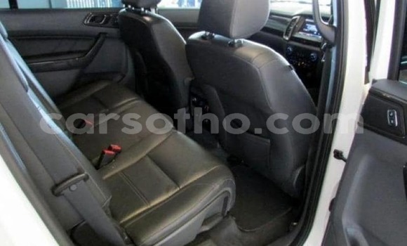 Acheter Occasion Voiture Ford Everest Blanc à Maputsoa, Leribe Acheter Occasion Voiture Ford Everest Blanc à Maputsoa, Leribe