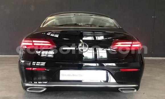 Acheter Occasion Voiture Mercedes-Benz E–Class Noir à Maseru, Maseru Acheter Occasion Voiture Mercedes-Benz E–Class Noir à Maseru, Maseru