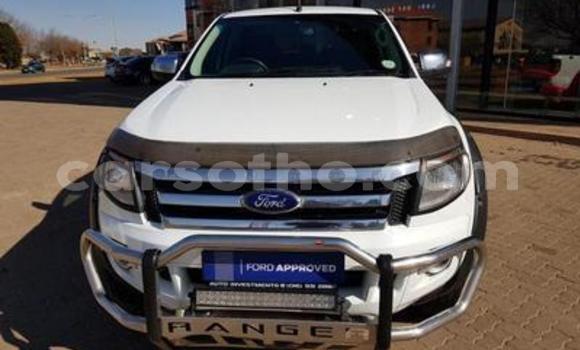 Sayi Na hannu Ford E 150 Cargo Van White Babbar mota in Butha Buthe a Butha-Buthe Sayi Na hannu Ford E 150 Cargo Van White Babbar mota in Butha Buthe a Butha-Buthe