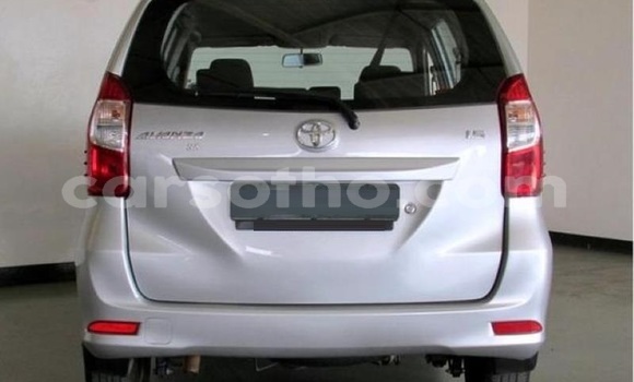 Sayi Na hannu Toyota Avanza Silver Mota in Maseru a Maseru Sayi Na hannu Toyota Avanza Silver Mota in Maseru a Maseru