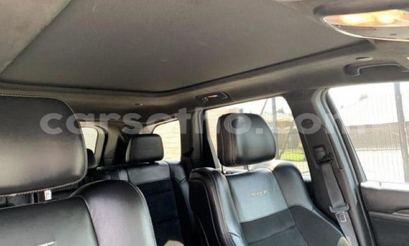 Acheter Occasion Voiture Jeep Grand Cherokee SRT8 Blanc à Maputsoa, Leribe Acheter Occasion Voiture Jeep Grand Cherokee SRT8 Blanc à Maputsoa, Leribe