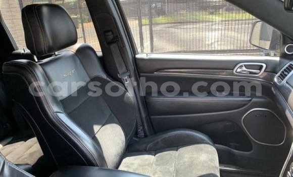 Acheter Occasion Voiture Jeep Grand Cherokee SRT8 Blanc à Maputsoa, Leribe Acheter Occasion Voiture Jeep Grand Cherokee SRT8 Blanc à Maputsoa, Leribe