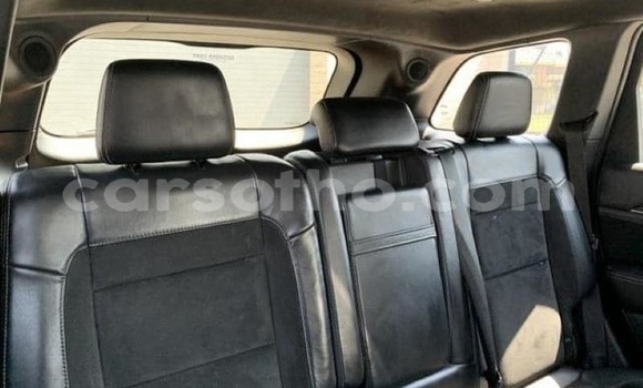 Acheter Occasion Voiture Jeep Grand Cherokee SRT8 Blanc à Maputsoa, Leribe Acheter Occasion Voiture Jeep Grand Cherokee SRT8 Blanc à Maputsoa, Leribe