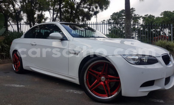 Sayi Na hannu BMW M3 White Mota in Butha Buthe a Butha-Buthe Sayi Na hannu BMW M3 White Mota in Butha Buthe a Butha-Buthe