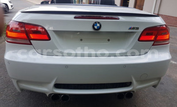 Sayi Na hannu BMW M3 White Mota in Butha Buthe a Butha-Buthe Sayi Na hannu BMW M3 White Mota in Butha Buthe a Butha-Buthe