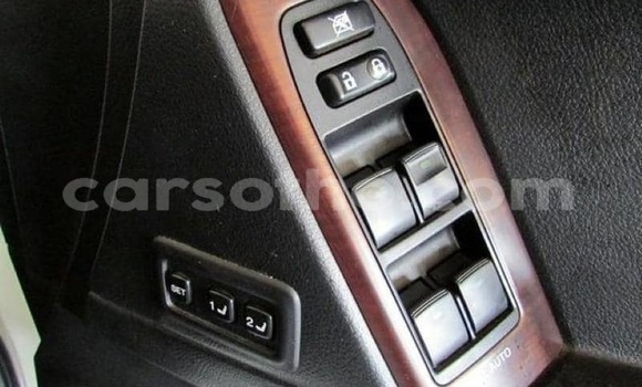 Sayi Na hannu Toyota Land Cruiser Prado White Mota in Maseru a Maseru Sayi Na hannu Toyota Land Cruiser Prado White Mota in Maseru a Maseru