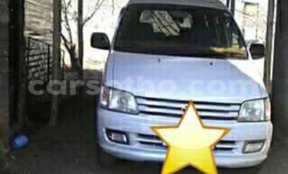 Sayi Na hannu Toyota Noah Silver Mota in Maseru a Maseru Sayi Na hannu Toyota Noah Silver Mota in Maseru a Maseru