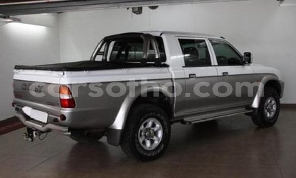 Acheter Occasion Voiture Mitsubishi Colt Blanc à Maseru, Maseru Acheter Occasion Voiture Mitsubishi Colt Blanc à Maseru, Maseru