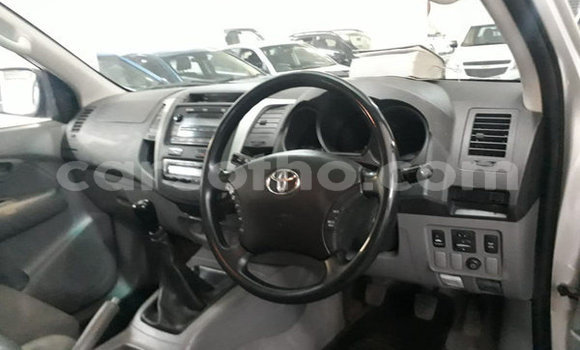 Buy Used Toyota Hilux Silver Car in Maseru in Maseru Buy Used Toyota Hilux Silver Car in Maseru in Maseru