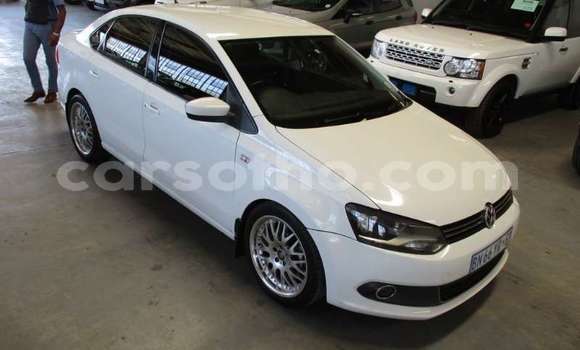Sayi Na hannu Volkswagen Polo White Mota in Maseru a Maseru Sayi Na hannu Volkswagen Polo White Mota in Maseru a Maseru