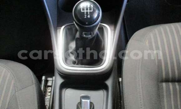 Sayi Na hannu Volkswagen Polo White Mota in Maseru a Maseru Sayi Na hannu Volkswagen Polo White Mota in Maseru a Maseru