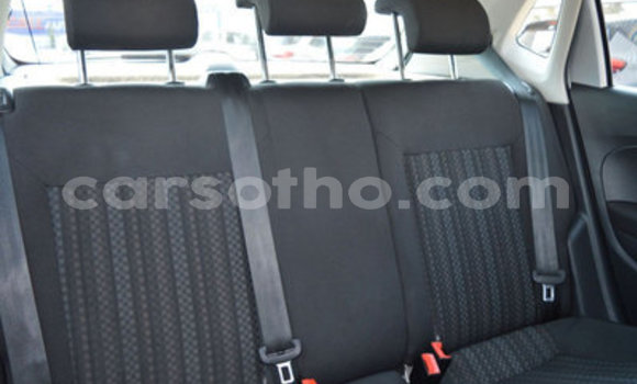 Sayi Na hannu Volkswagen Polo Silver Mota in Maseru a Maseru Sayi Na hannu Volkswagen Polo Silver Mota in Maseru a Maseru