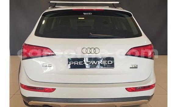 Sayi Na hannu Audi Q5 White Mota in Maputsoa a Leribe Sayi Na hannu Audi Q5 White Mota in Maputsoa a Leribe