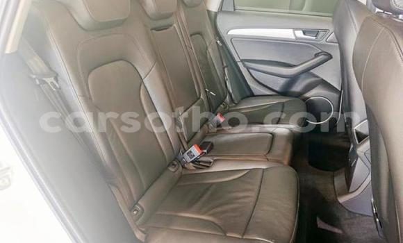 Sayi Na hannu Audi Q5 White Mota in Maputsoa a Leribe Sayi Na hannu Audi Q5 White Mota in Maputsoa a Leribe