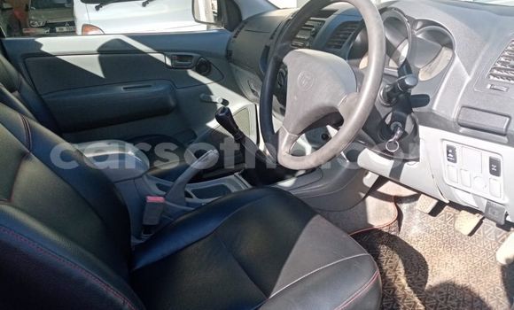 Acheter Occasion Voiture Toyota Hilux Blanc à Maseru, Maseru Acheter Occasion Voiture Toyota Hilux Blanc à Maseru, Maseru