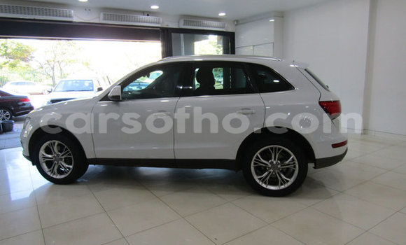Sayi Na hannu Audi Q5 White Mota in Maseru a Maseru Sayi Na hannu Audi Q5 White Mota in Maseru a Maseru